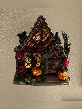 Bath & Body Works Haunted Cottage Wallflower with Projector